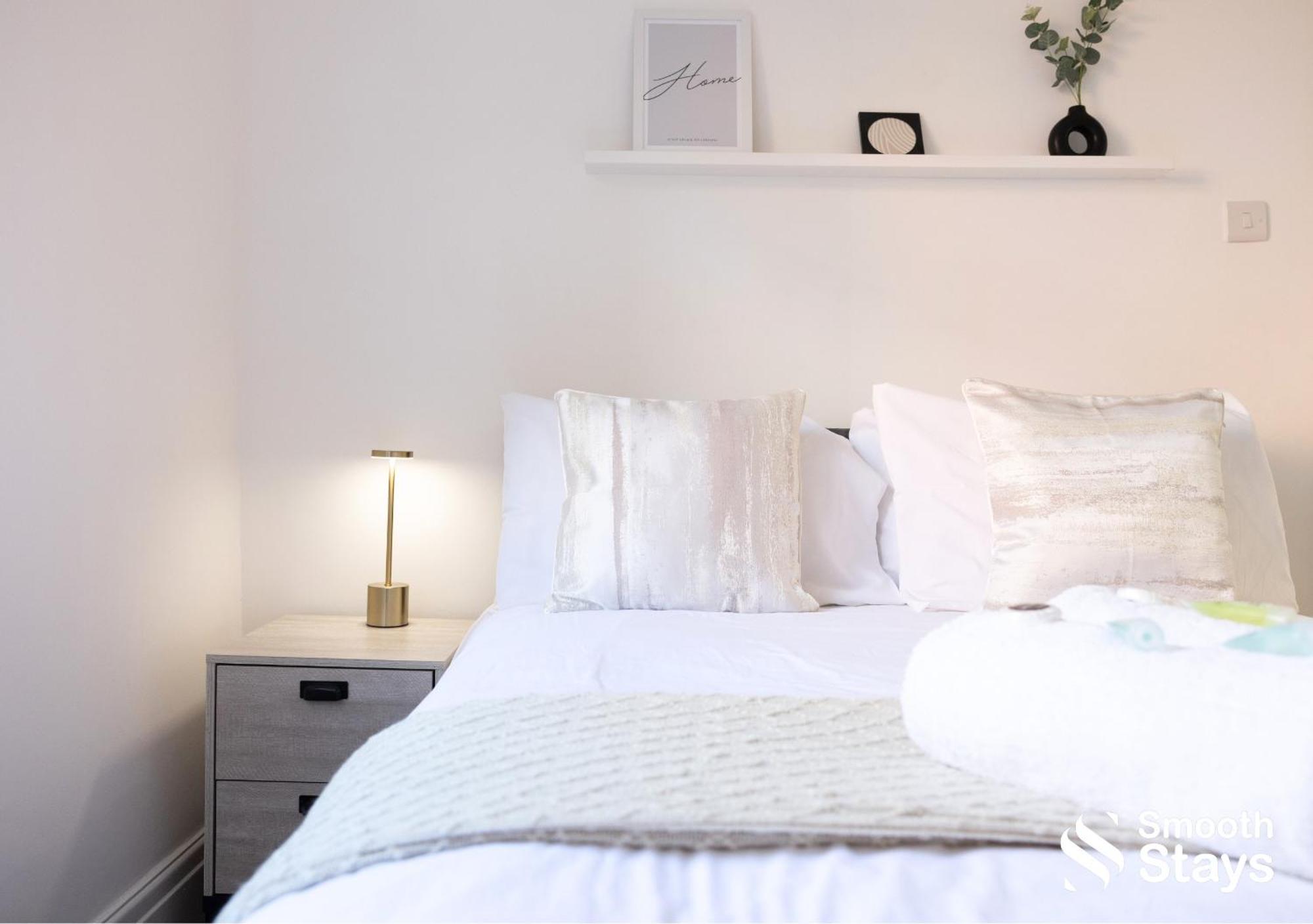 One Bedroom Apartment At Smooth Stays Short Lets & Serviced Accommodation Preston With Parking Near Train Station Exteriér fotografie